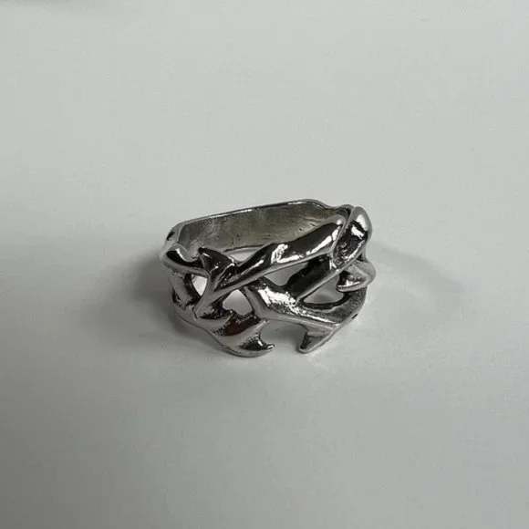 Y2K 2000s vintage retro style silver goth emo unique thorn ring - Picture 5 of 8